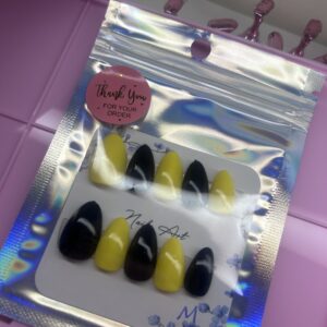 Bumblebee nails